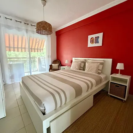 Charming Quiet 2-room Apartment, Floor Private Parking